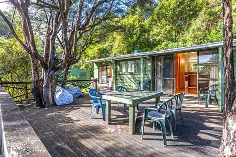 Photo of property in 9 Adlor Hill Road, Port Charles, Coromandel, 3584