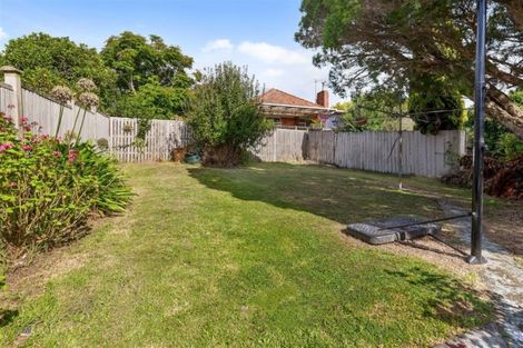 Photo of property in 17 Beaumonts Way, Manurewa, Auckland, 2102