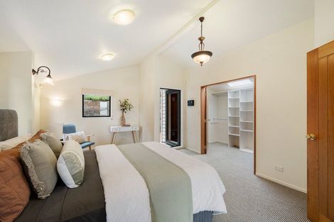 Photo of property in 98c Northland Road, Northland, Wellington, 6012
