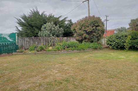 Photo of property in 65 Punga Street, Tangimoana, 4822