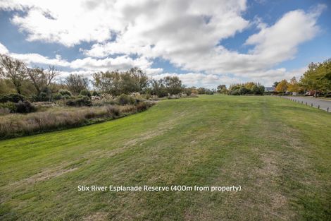 Photo of property in 10 Harrys Way, Redwood, Christchurch, 8051