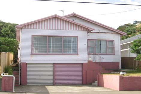 Photo of property in 12 Trent Street, Island Bay, Wellington, 6023