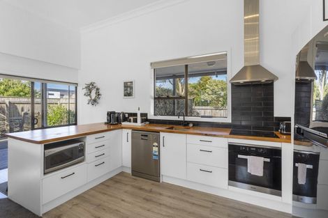 Photo of property in 33 Dunstan Street, Otaki, 5512