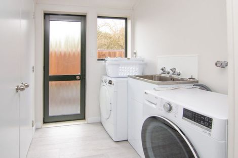 Photo of property in 23 Cashmere Drive, Fitzherbert, Palmerston North, 4410