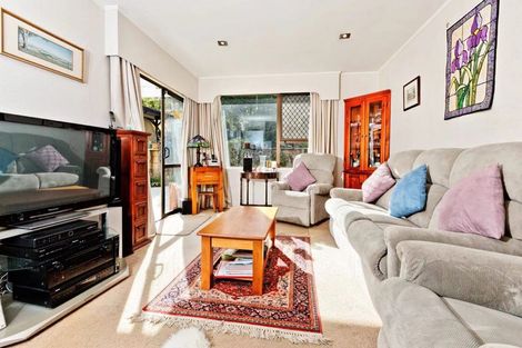 Photo of property in 93 Stapleford Crescent, Browns Bay, Auckland, 0630