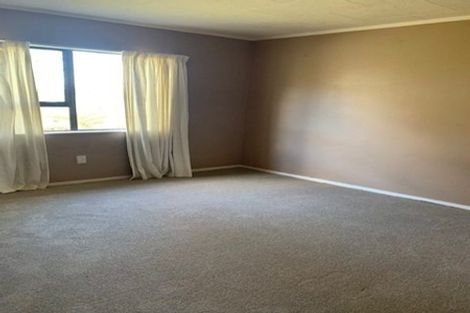 Photo of property in 16 Redwood Drive, Waipukurau, 4200
