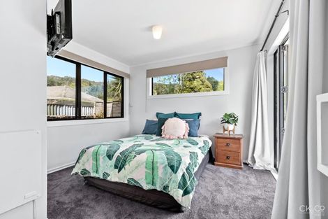 Photo of property in 76 Horoeka Street, Stokes Valley, Lower Hutt, 5019