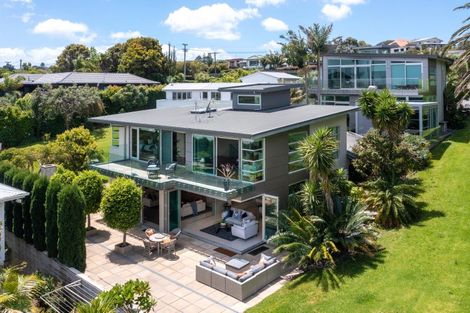 Photo of property in 42a Tindalls Bay Road, Tindalls Beach, Whangaparaoa, 0930