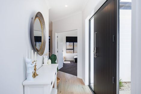 Photo of property in 29 Sardinia Grove, Fitzherbert, Palmerston North, 4410