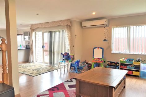 Photo of property in 16 Tavua Lane, Ranui, Auckland, 0612