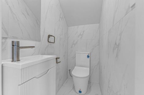 Photo of property in 8d Gardiner Grove, Mangere East, Auckland, 2024