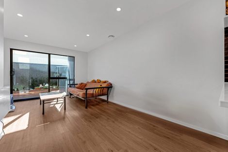 Photo of property in 2/119 Bruce Mclaren Road, Henderson, Auckland, 0612