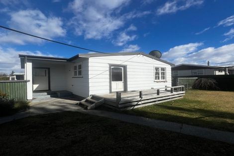 Photo of property in 4 Hunter Crescent, Twizel, 7901