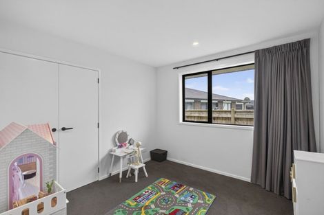 Photo of property in 95 Princess Street, Waitara, 4320