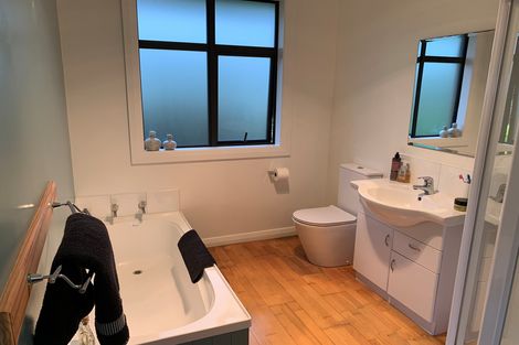 Photo of property in 94 Moana Crescent, Musselburgh, Dunedin, 9013