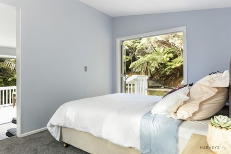 Photo of property in 110 Piha Road, Piha, New Lynn, 0772