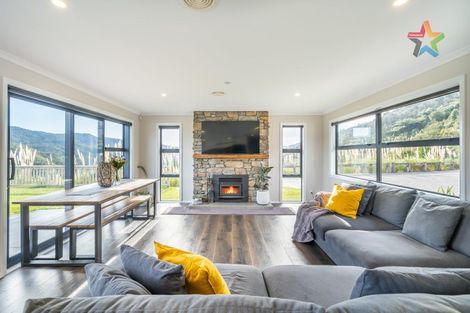 Photo of property in 119 Coast Road, Wainuiomata, Lower Hutt, 5373