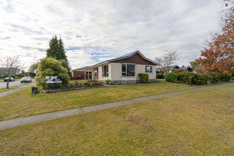 Photo of property in 37 Luxmore Drive, Te Anau, 9600