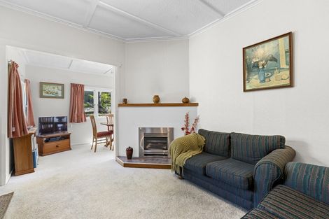 Photo of property in 3 Barrett Street, Westown, New Plymouth, 4310