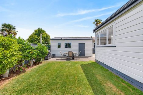 Photo of property in 707 Victoria Street, Parkvale, Hastings, 4122