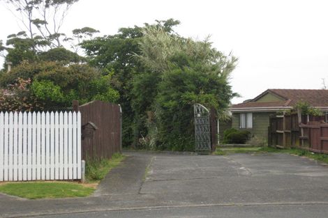 Photo of property in 13 Kern Place, Manurewa, Auckland, 2102