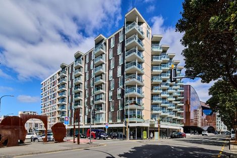 Photo of property in Piermont Apartments, 4e/82 Cable Street, Te Aro, Wellington, 6011