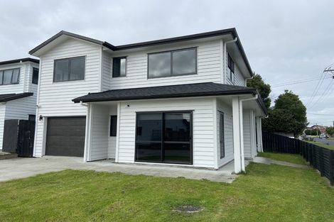 Photo of property in 1 Nagra Lane, Papakura, 2110
