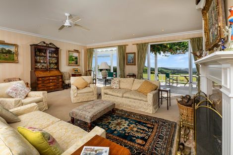 Photo of property in 38 Kaipara View Road, Helensville, 0875