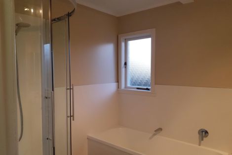 Photo of property in 16 Gibson Road, Tuakau, 2121