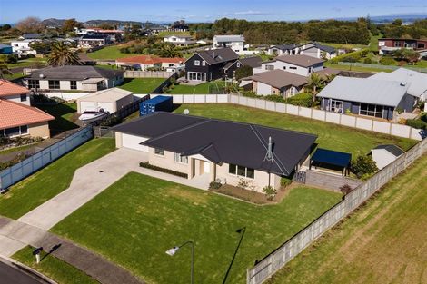 Photo of property in 3 Island Vista, Athenree, Waihi Beach, 3177