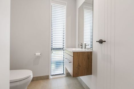 Photo of property in 2 Walter Lawry Road, Paerata, Pukekohe, 2124