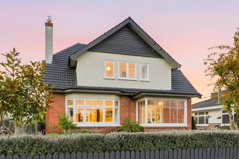 Photo of property in 17 Wycolla Avenue, Saint Clair, Dunedin, 9012