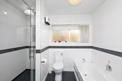 Photo of property in 33c Carrington Street, New Plymouth, 4310