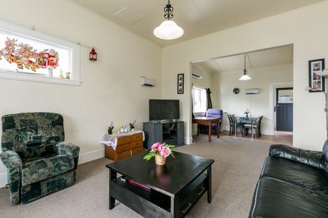 Photo of property in 12 Kinross White Street, Napier South, Napier, 4110