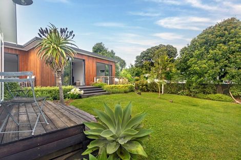 Photo of property in 14 Lysnar Street, Okitu, Gisborne, 4010