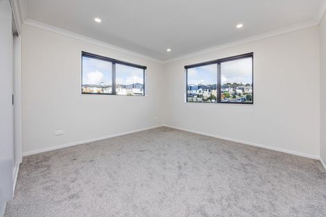 Photo of property in 74 Tir Conaill Avenue, Flat Bush, Auckland, 2019