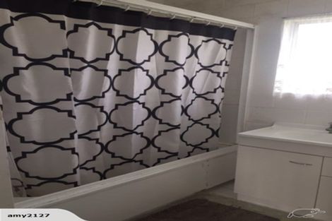 Photo of property in 135a Avalon Drive, Nawton, Hamilton, 3200