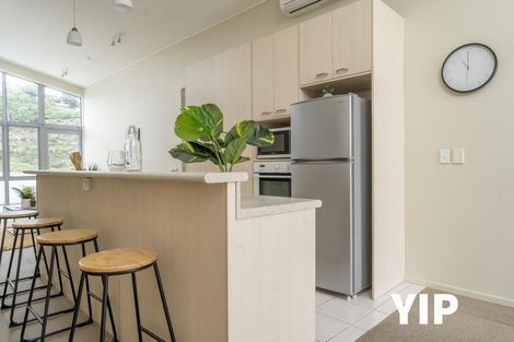 Photo of property in 5/9 Broderick Road, Johnsonville, Wellington, 6037