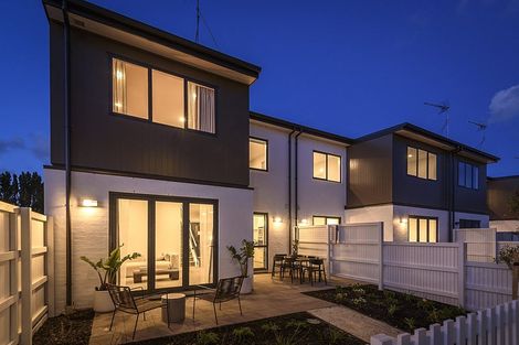 Photo of property in 26 Komanawa Lane, Mount Wellington, Auckland, 1062