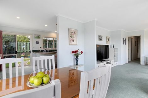 Photo of property in 10 Bayvista Close, Welcome Bay, Tauranga, 3112