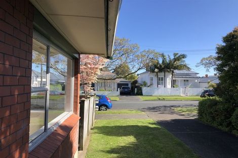 Photo of property in 1/23 Mozeley Avenue, Devonport, Auckland, 0624