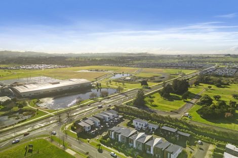 Photo of property in 7 Battalion Drive, Papakura, 2110