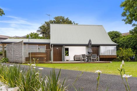 Photo of property in 11 Lindoch Avenue, Te Puna, Tauranga, 3174