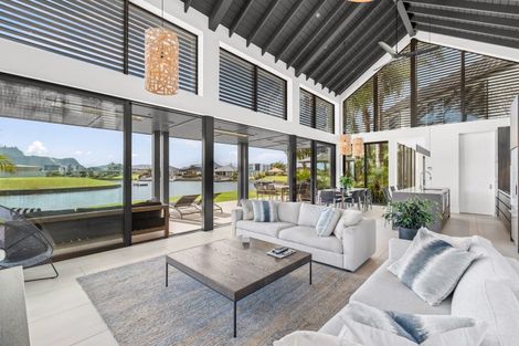 Photo of property in 3 Kuaka Grove, One Tree Point, 0118