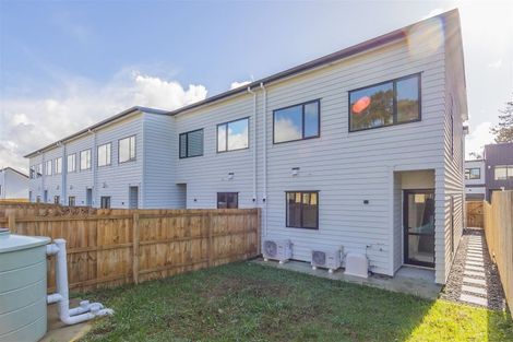 Photo of property in 15 Korokio Lane, Henderson, Auckland, 0612