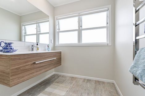 Photo of property in 8a Enderley Avenue, Enderley, Hamilton, 3214