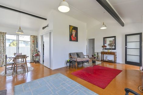 Photo of property in 2 Sefton Street, Havelock North, 4130