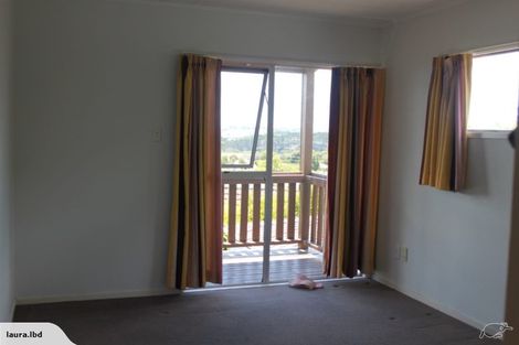 Photo of property in 29 Santiago Crescent, Unsworth Heights, Auckland, 0632