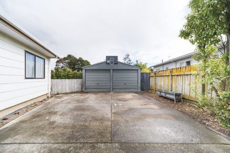 Photo of property in 99 Hillcrest Drive, Kelvin Grove, Palmerston North, 4414