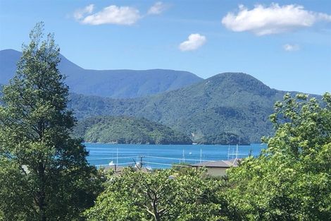 Photo of property in 108 Moana View Road, Waikawa, Picton, 7220